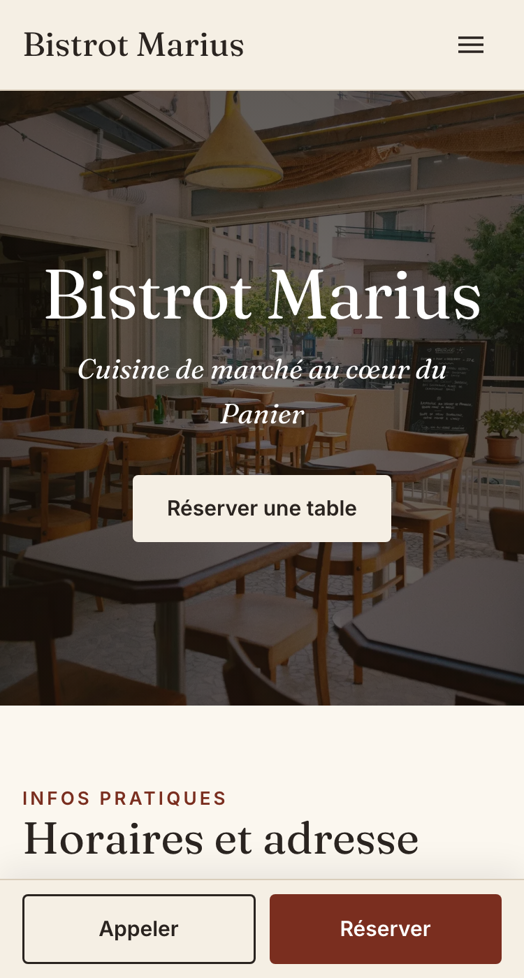 Le site sur téléphone, avec les boutons Appeler et Réserver